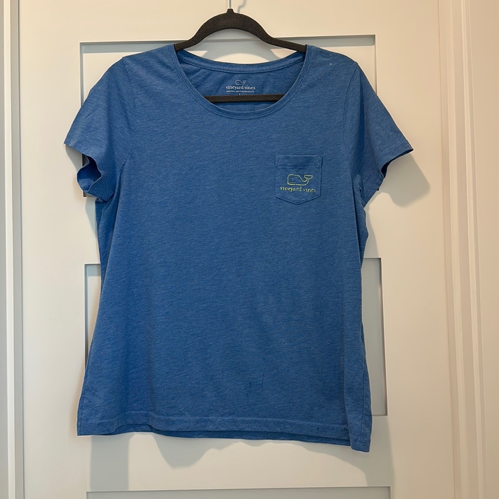 Vineyard Vines t shirt